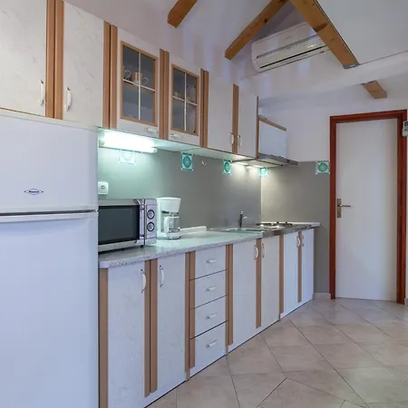Geraeumige Ferienvilla Emi Holiday home *